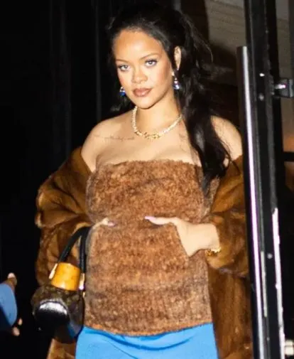 “ICONIC CREATIONS: RIHANNA WEARS JW ANDERSON PIECE BY FLAKA JAHAJ” - FOR NZZ ARTICLE ON HER FAMOUS DESIGN